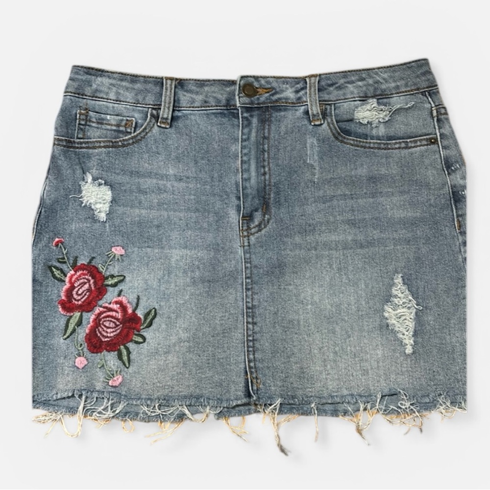Floral embroidered denim stretch skirt size L